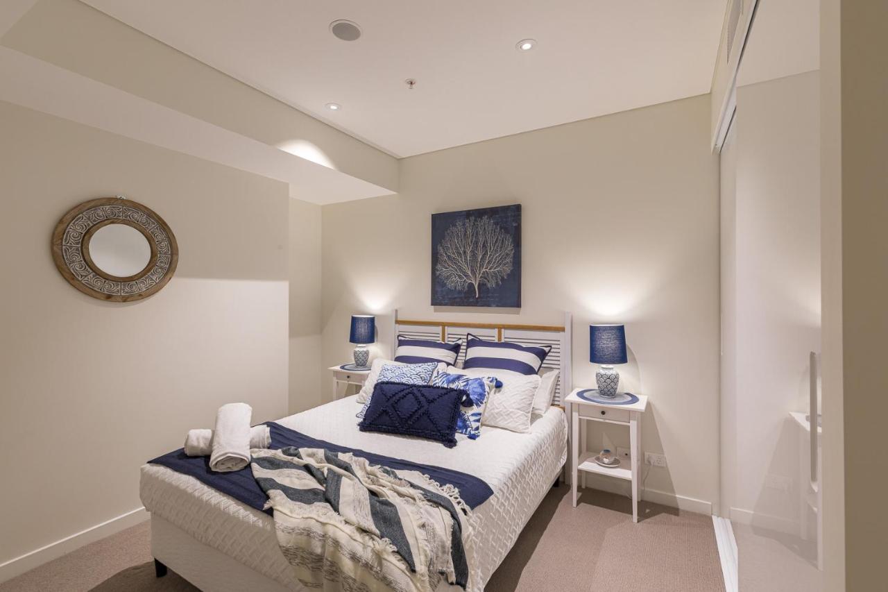 Апартаменты Hamptons Retreat On Level 77 Skytower Брисбен Экстерьер фото